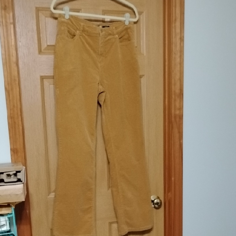 EUC Liz Claiborne New York  Corduroy Trouser Jeans Sz 10